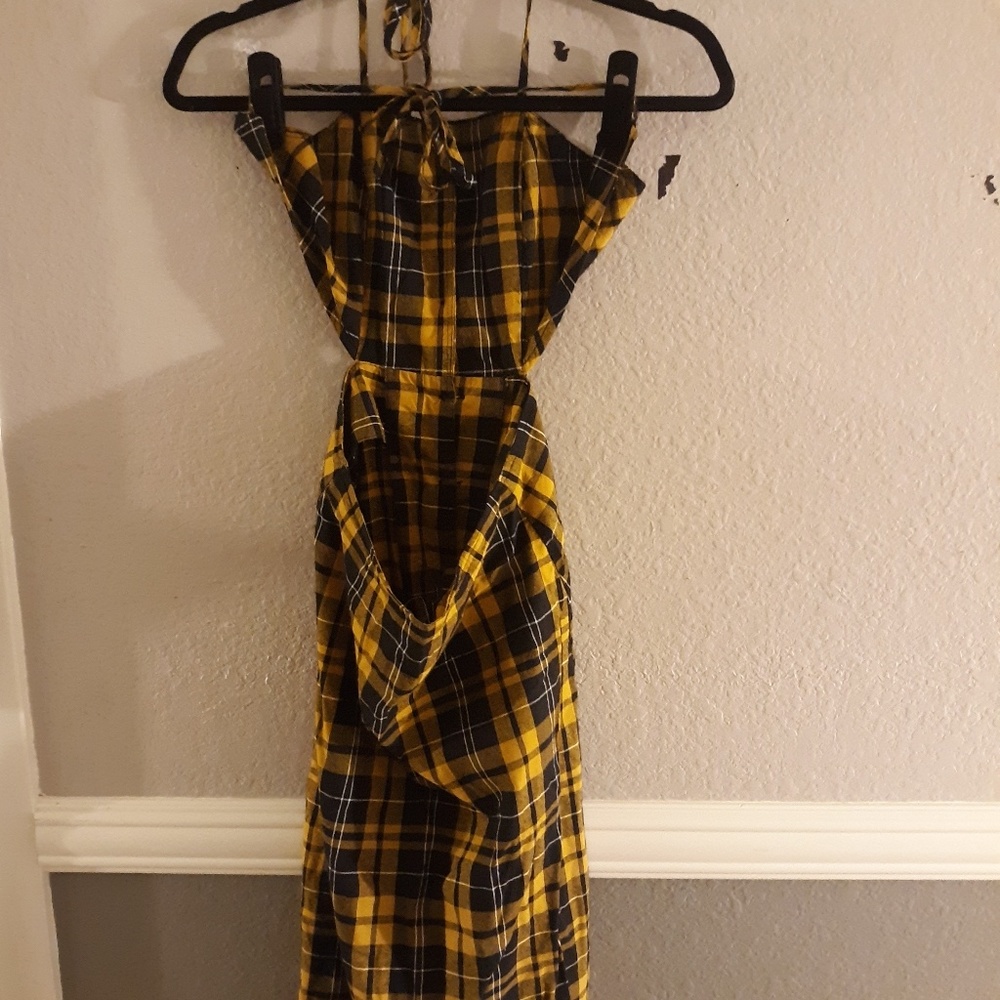 Dress - Picture 2 of 2